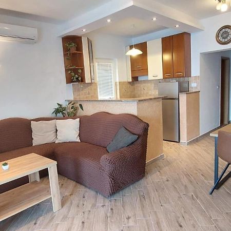 Adriatic - Apartment With Jacuzzi Собра Экстерьер фото